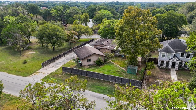 2246 Gruene Rd Property Photo 39