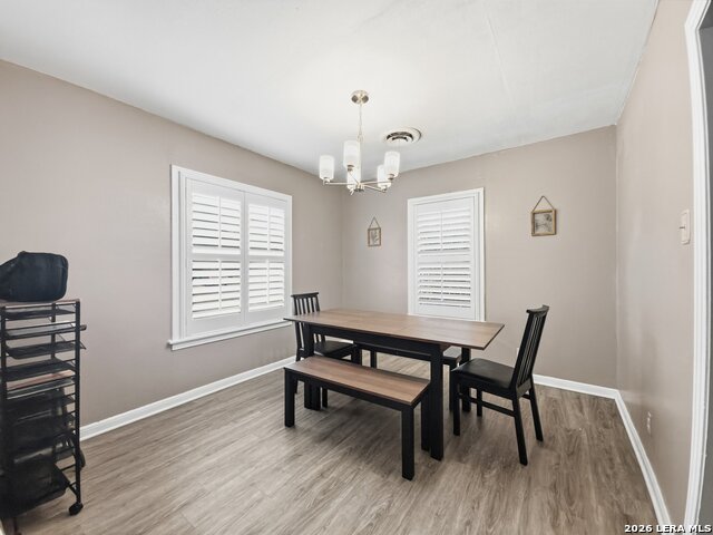 514 Florence St Property Photo 6