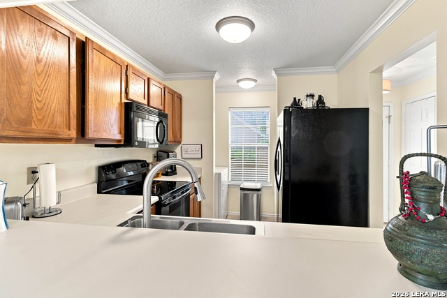 12 Cross Canyon Property Photo 8