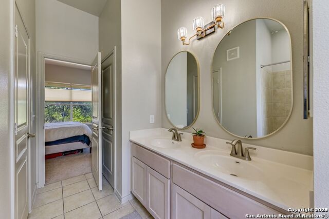 532 Refugio St Property Photo 10