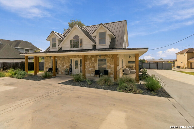 242 Ferryboat Property Photo 4