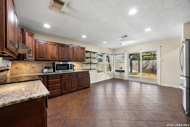 9051 Rich Trace St Property Photo 8
