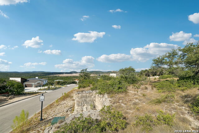 22802 Linwood Ridge Property Photo 10