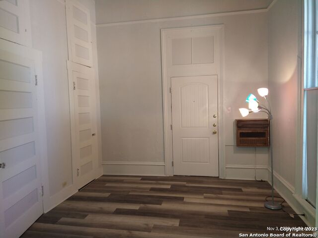 822 E Carson St Property Photo 5
