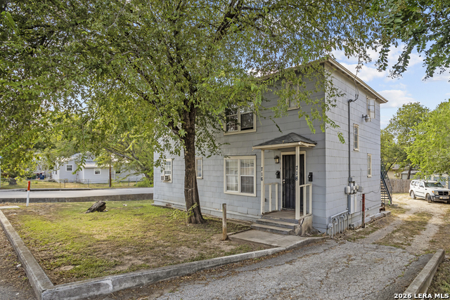 716 Fair Ave Property Photo 3