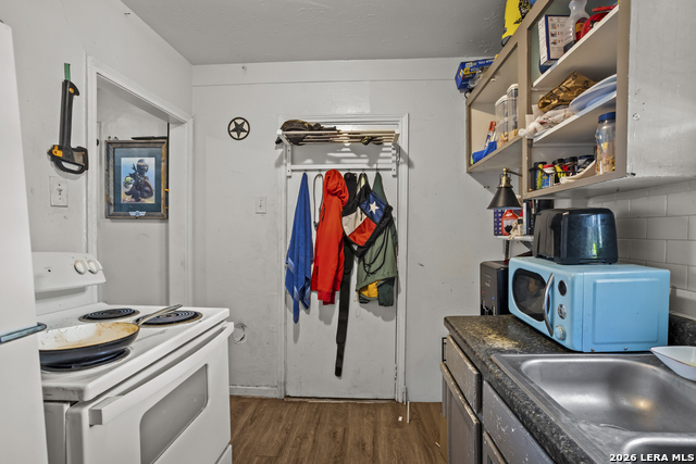 716 Fair Ave Property Photo 6