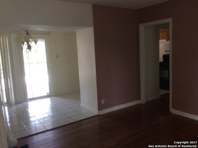 103 Denton Dr Property Photo 5