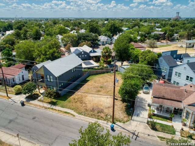 421 Labor Street Property Photo 2