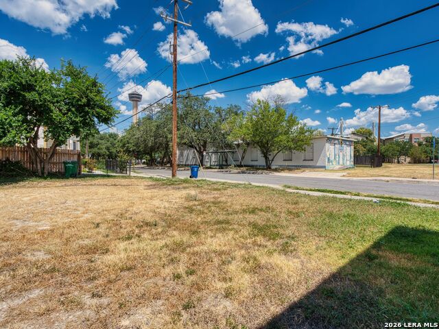 421 Labor Street Property Photo 25