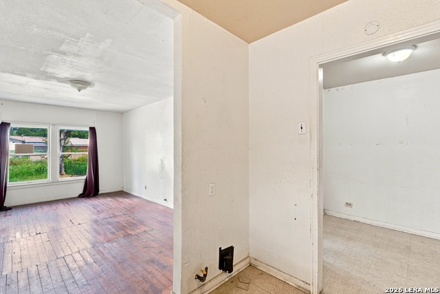 539 Mclaughlin Ave Property Photo 14