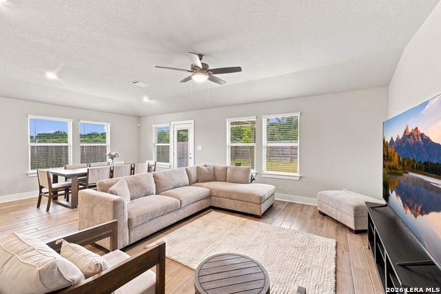 10726 Yellowtail Blvd Property Photo 5