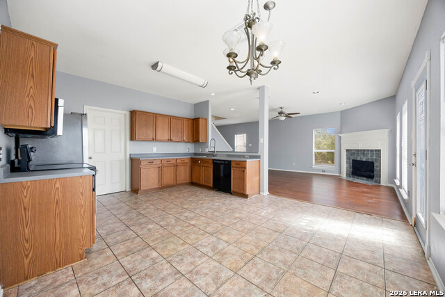 21806 Goldcrest Run Property Photo 8