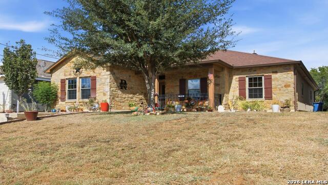 744 Crestview Property Photo 2