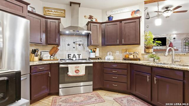 744 Crestview Property Photo 15