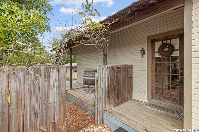 606 Franklin Property Photo 3