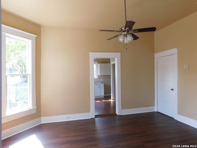 411 Blanco Rd Property Photo 5