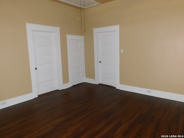 411 Blanco Rd Property Photo 9
