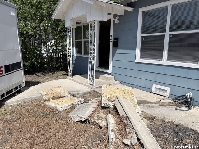 639 Westfall Ave Property Photo 1