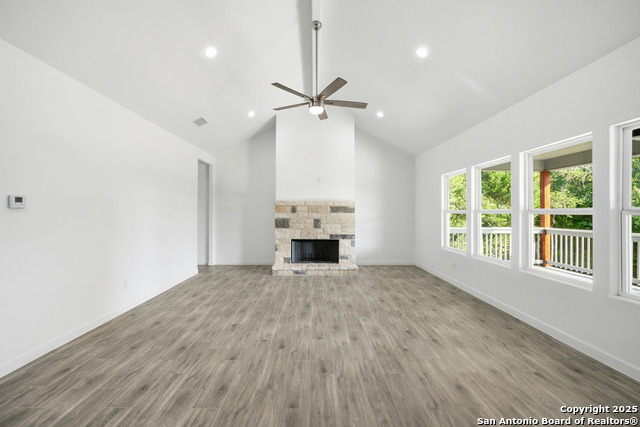 207 Deer Oaks Dr Property Photo 14