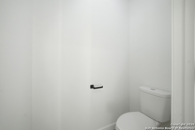 207 Deer Oaks Dr Property Photo 28