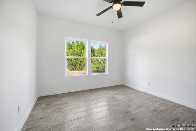 207 Deer Oaks Dr Property Photo 33