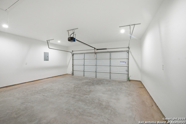 207 Deer Oaks Dr Property Photo 34