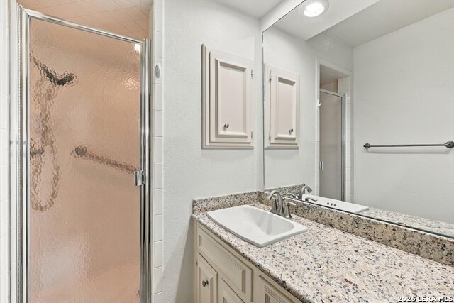8415 Fredericksburg Property Photo 14