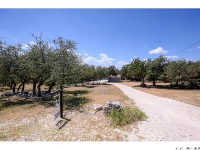 3811 Potters Creek Rd Property Photo 3