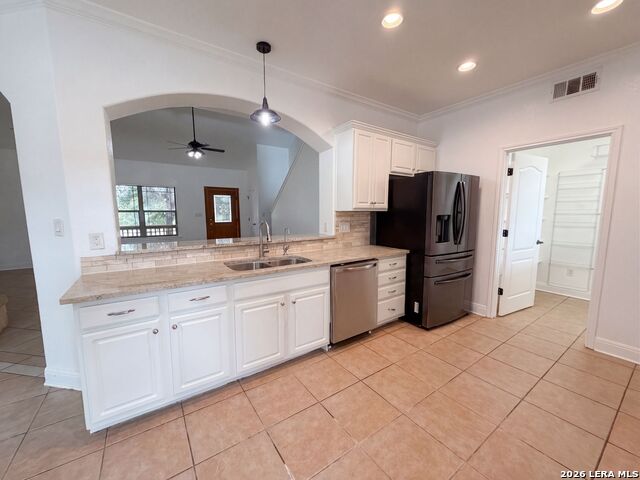 4247 Richmond Ave Property Photo 3