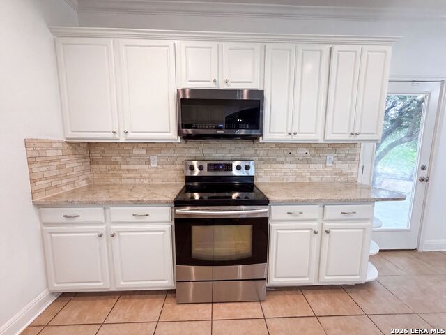 4247 Richmond Ave Property Photo 4