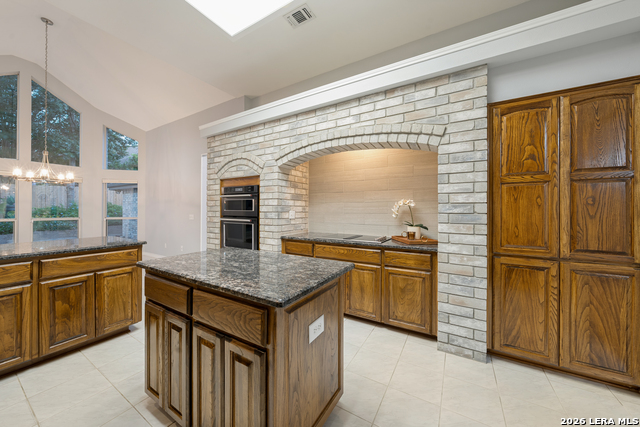 15811 Mission Rdg Property Photo 16