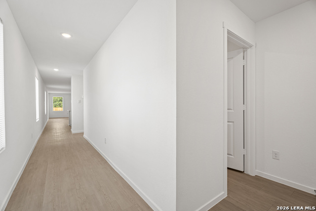 430 Argyle Hl Property Photo 6