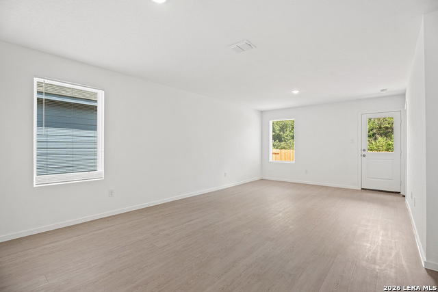 430 Argyle Hl Property Photo 7