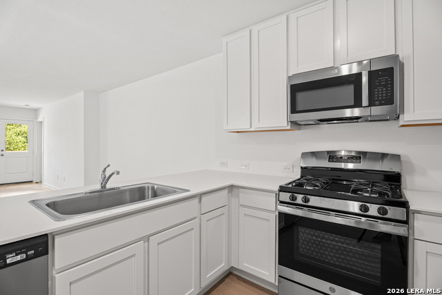 430 Argyle Hl Property Photo 13