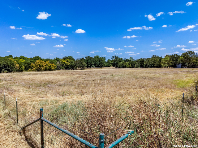 509 E Almante Avenue Property Photo 4