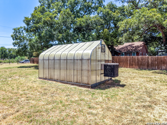 509 E Almante Avenue Property Photo 10