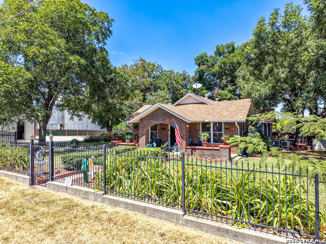 509 E Almante Avenue Property Photo 13