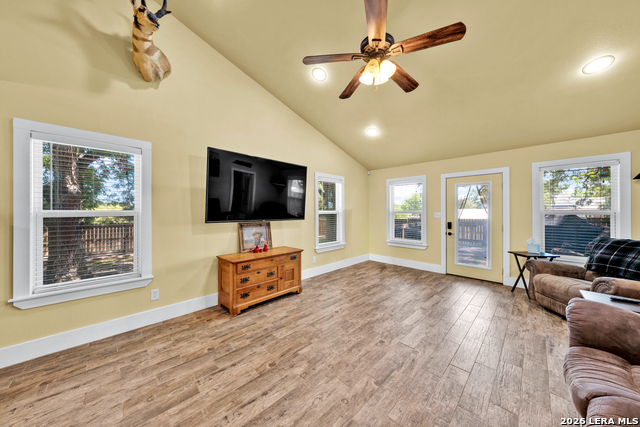 509 E Almante Avenue Property Photo 31