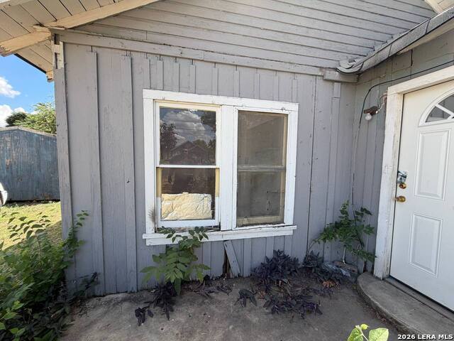 527 Boone Street Property Photo 7
