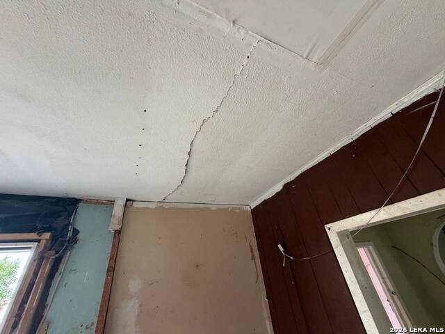 527 Boone Street Property Photo 31