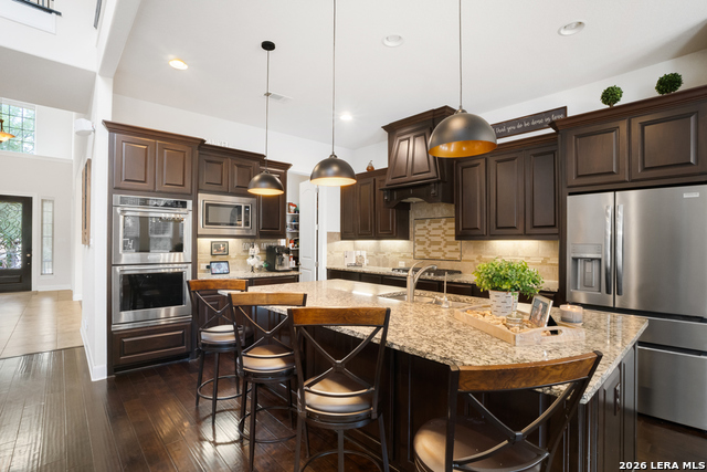 6311 Almeria Cir Property Photo 10