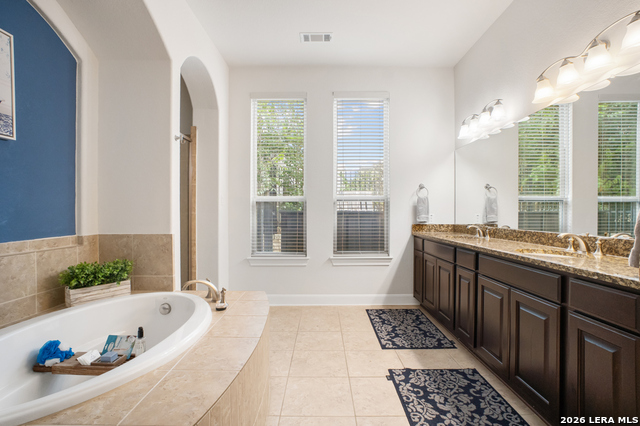 6311 Almeria Cir Property Photo 19