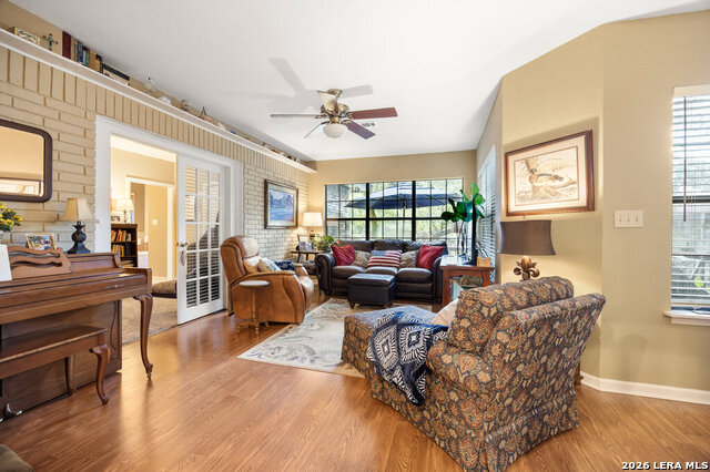 112 Golden Morn Property Photo 9