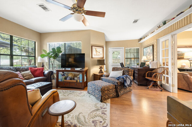 112 Golden Morn Property Photo 10
