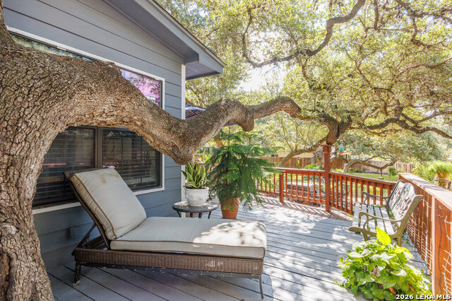 112 Golden Morn Property Photo 33