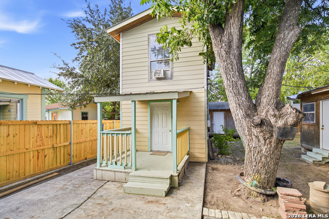 314 Devine St Property Photo 19