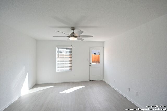 11559 Field Briar Property Photo 7