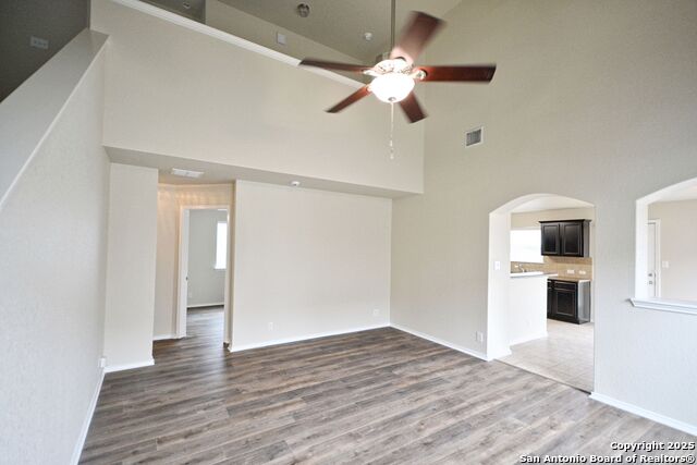 2121 Sinclair Dr Property Photo 5
