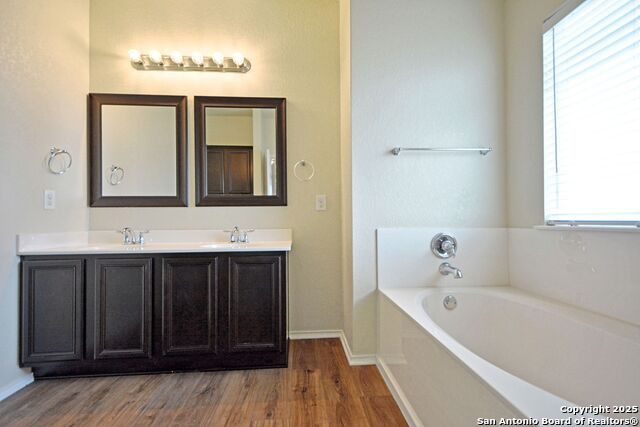 2121 Sinclair Dr Property Photo 34