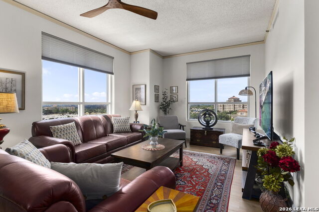 1 Towers Park Ln Property Photo 2